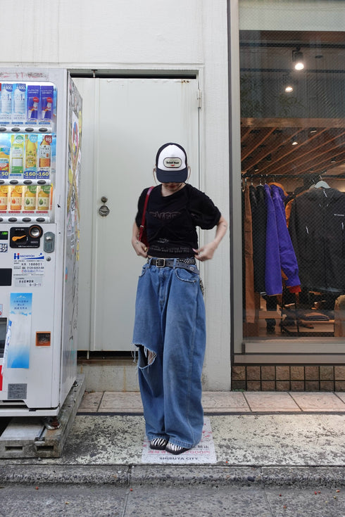 ベロアビスチェ